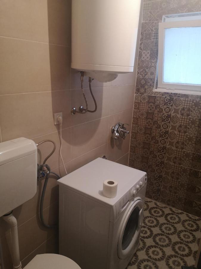White Night Hotel Skopje Ngoại thất bức ảnh