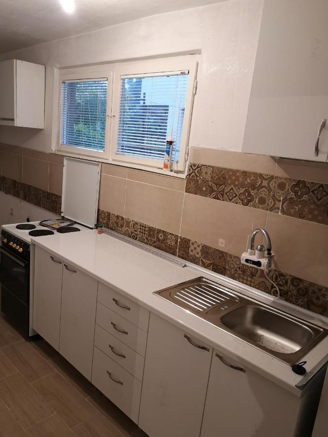 White Night Hotel Skopje Ngoại thất bức ảnh