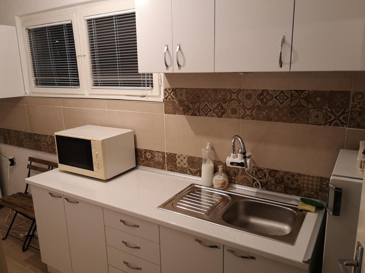 White Night Hotel Skopje Ngoại thất bức ảnh